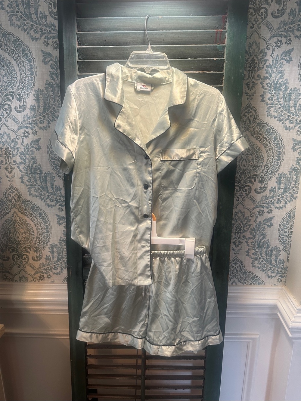Silky Short Sleeve Pajama Set in Light Sage